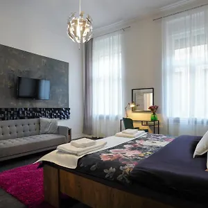 https://apt-decor-apartman.egerhotels.net