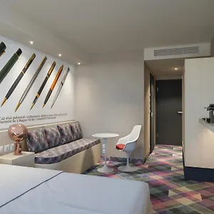 4* Szálloda Science Premium