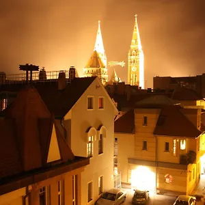 Dom Hotell